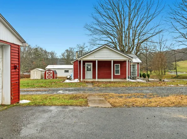 232 Kelly Rd, Morgantown, WV 26508