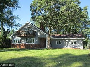 9564 Lexington Ave N, Circle Pines, MN 55014