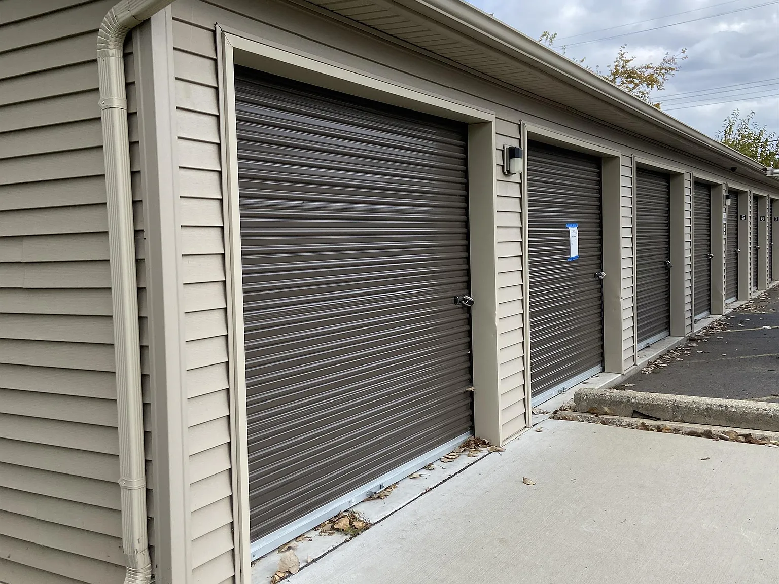 Goddard Rd Garages - 1 — Photo 2