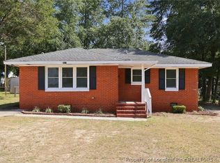 2072 Seneca Dr, Fayetteville, NC 28301