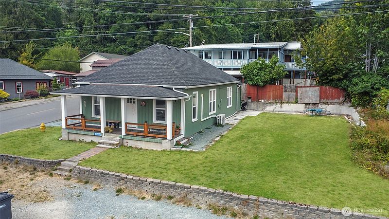 3rd image of 45337 Main Street