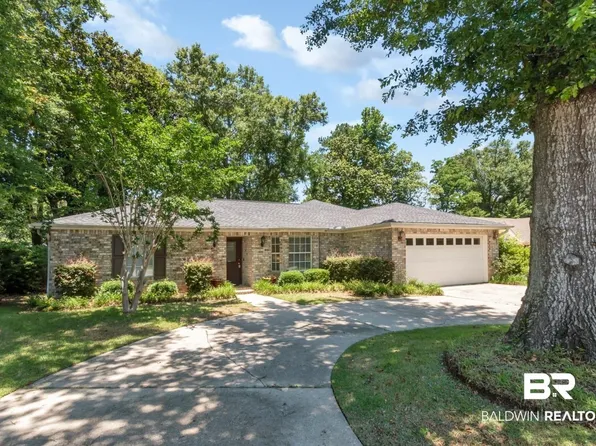 757 Morphy Ave, Fairhope, AL 36532