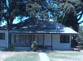 347 N Nichols Ave, Dinuba, CA 93618