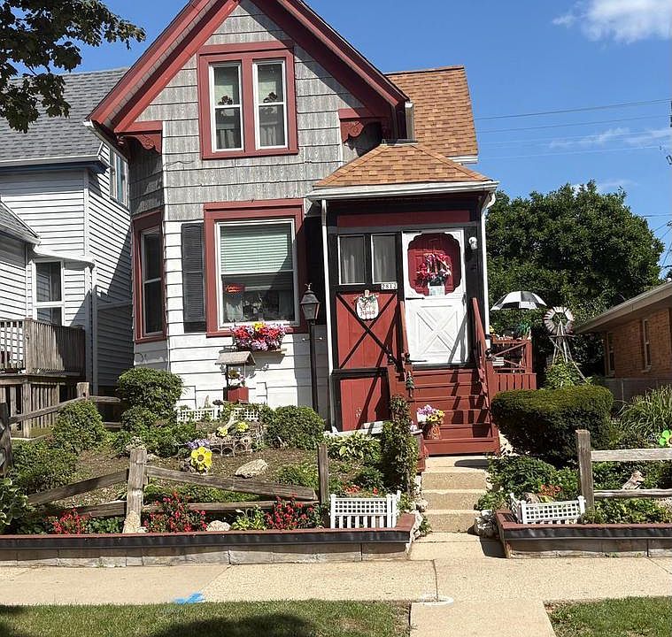 1st image of 2812 S 34th STREET