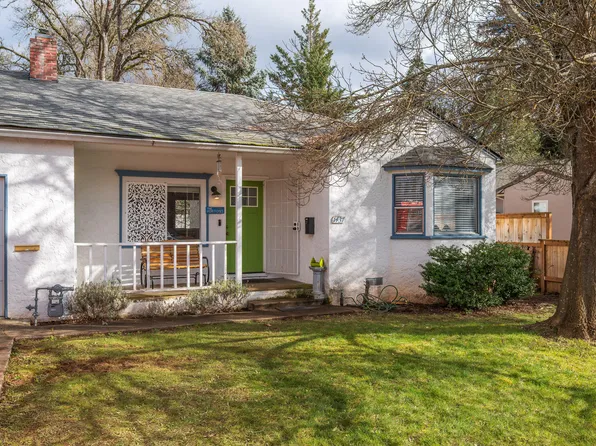 1437 NW Hawthorne Ave, Grants Pass, OR 97526