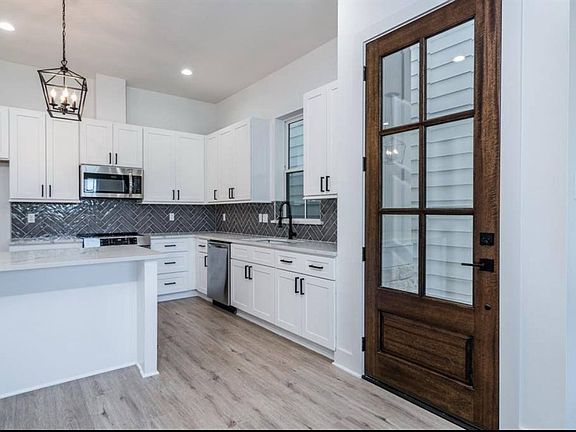 4th image of 6406 Highland Pine Ln