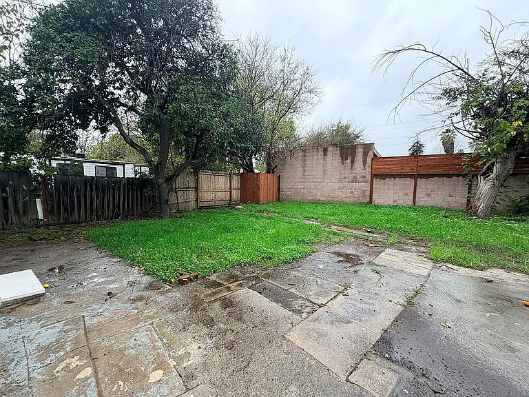 1550 N Pershing Ave — Photo 15
