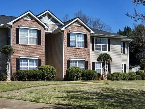 Timberlake Apartments
