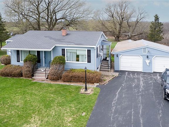2nd image of 25871 Moffatt Rd