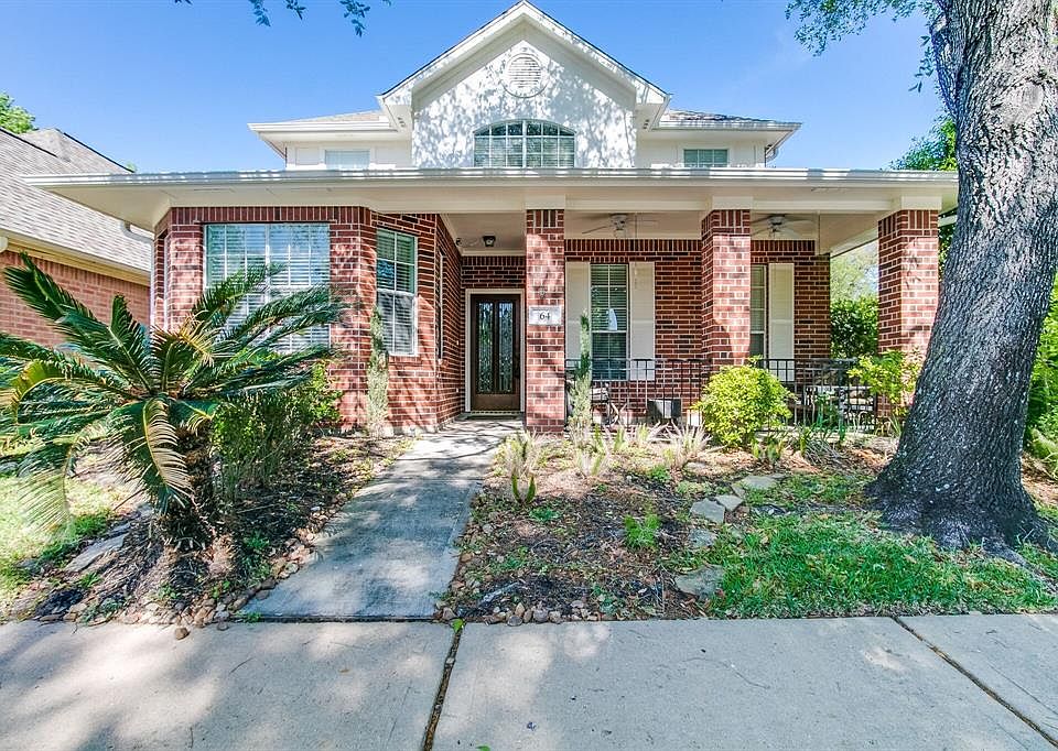 1st image of 64 Parkway Pl