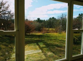 199 Quaker Ln, Acushnet, MA 02743