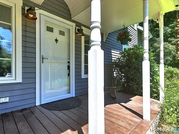 409 Dogburn Lane, Orange, CT 06477