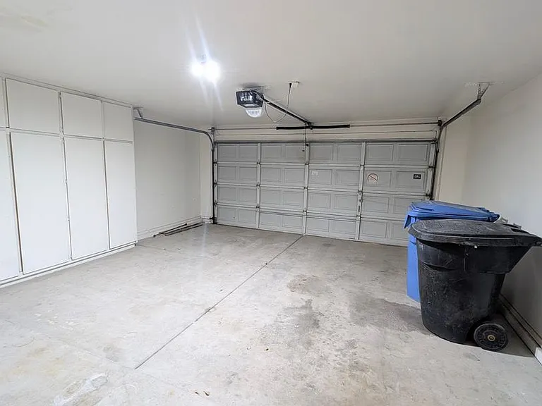 2325 E Lakecrest Dr — Photo 25