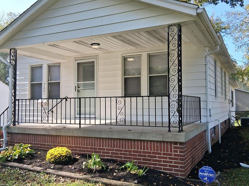 1st image of 709 Rochelle Rd