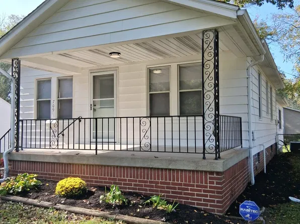 709 Rochelle Rd, Toledo, OH 43615