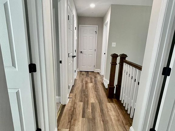 4th image of 22030 Victorian Dr