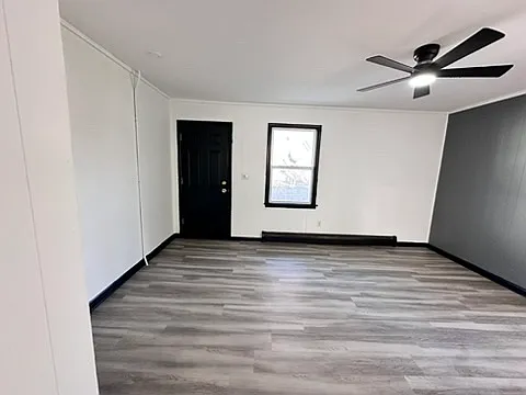 911 Broadway Ave — Photo 27