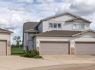 4539 W 69th St, Camrose, AB T4V5B3