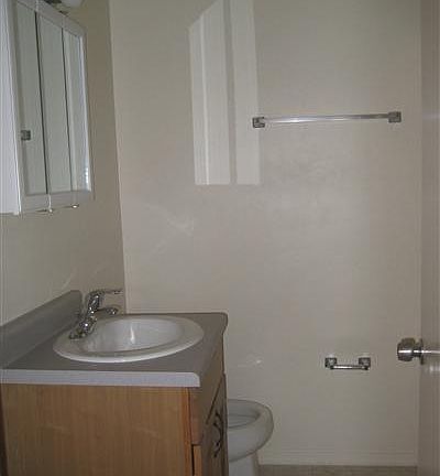 5th image of 5250 E Bellevue St APT E