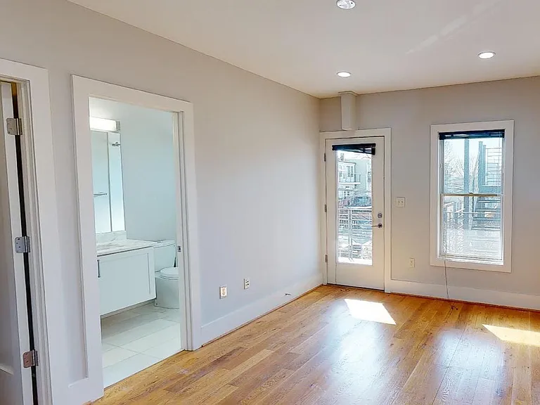 1159 Oates St NE #C — Photo 13