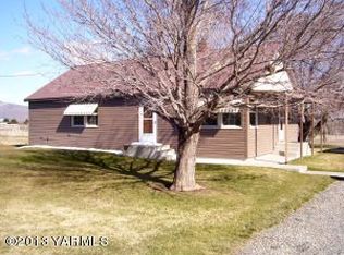 1401 Franklin Rd, Tieton, WA 98947