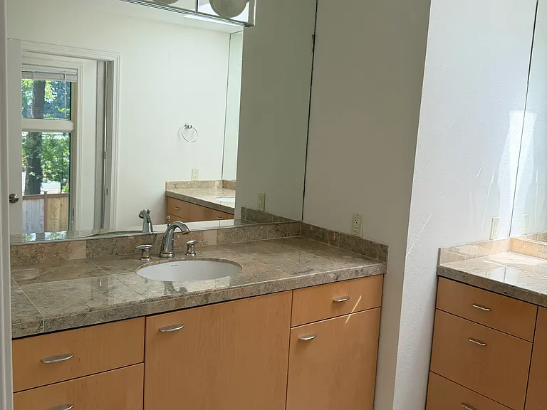 2507 Medina Cir — Photo 4