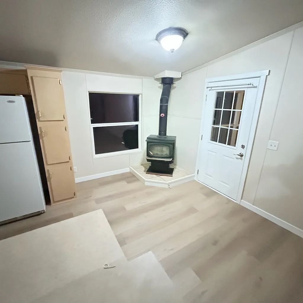 3 bed, 1080 sqft, $2,300 — Photo 3