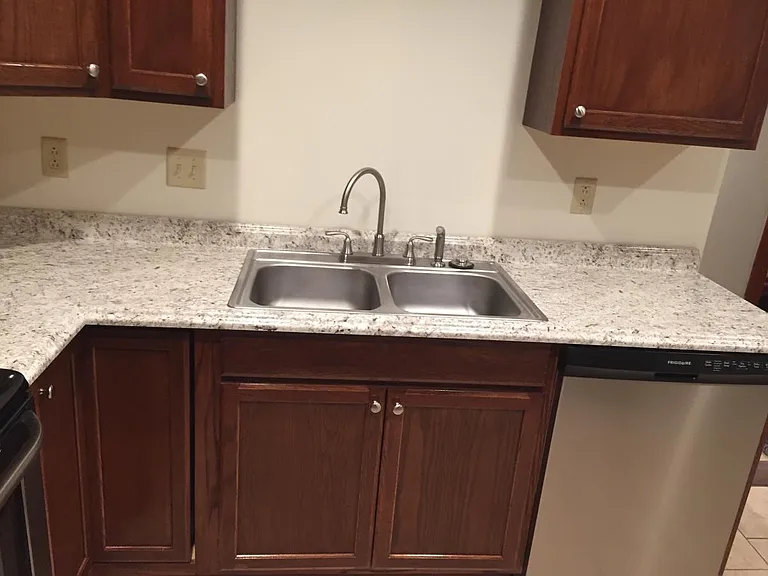 407 Duncan Ave — Photo 20
