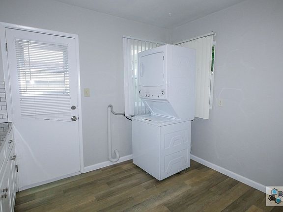 5th image of 3717-3723 Jewell St