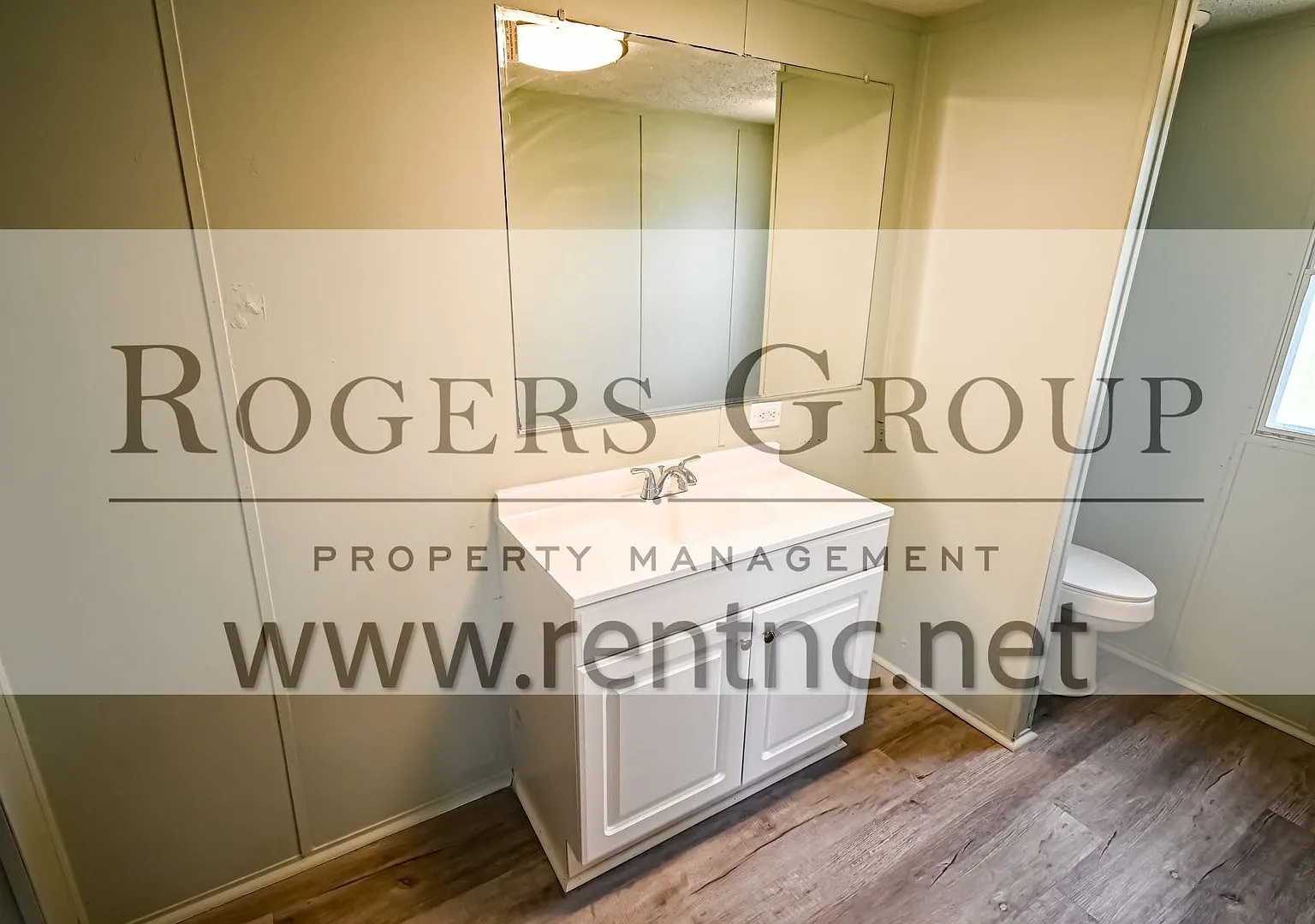3 bed, 2.0 bath, 1200 sqft, $1,095 — Photo 4