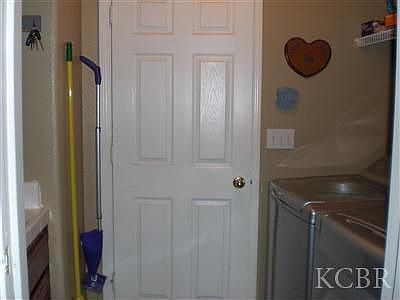 5th image of 884 W Cinnamon Ave