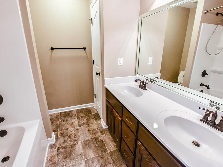 3627 Fox Tail Dr — Photo 12