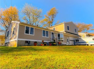 113 Fir Ave, Tiverton, RI 02878