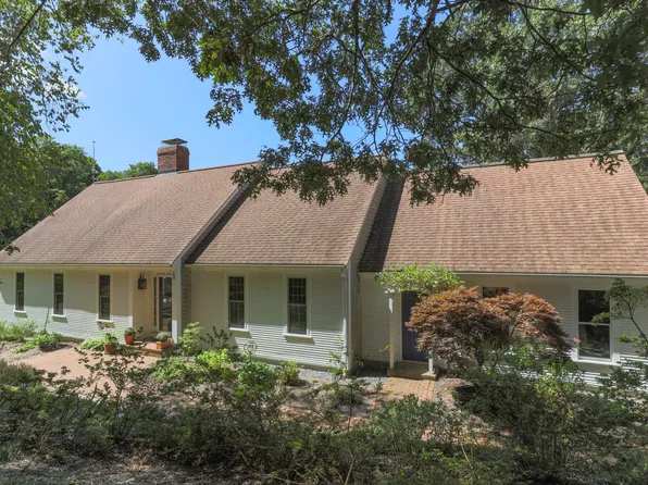 4 Volunteer Road, East Sandwich, MA 02537