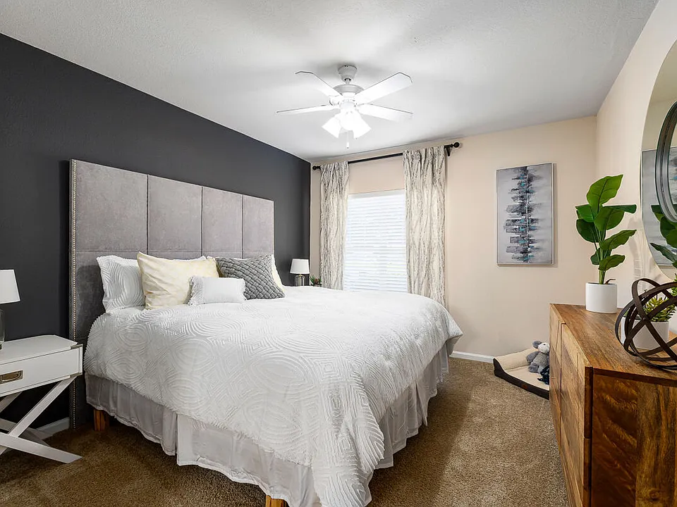 Encore at the Park apartments community photo