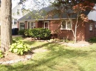 940 N Grove St, Bowling Green, OH 43402