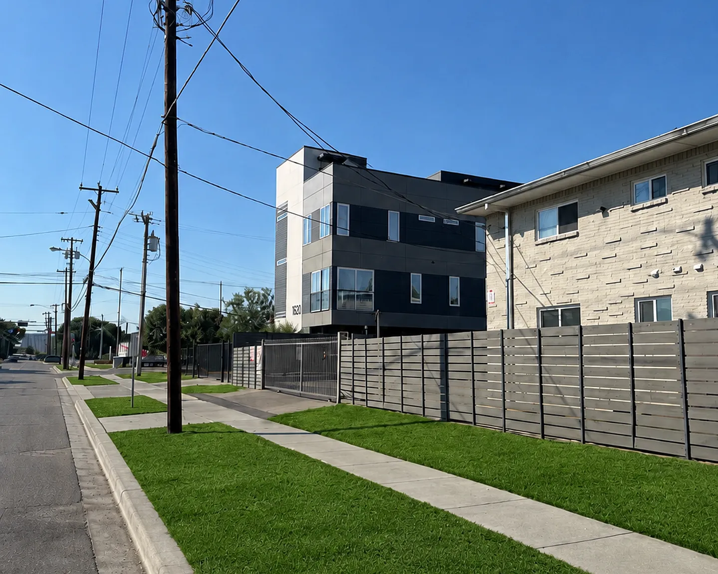 5005 San Jacinto St — Photo 4