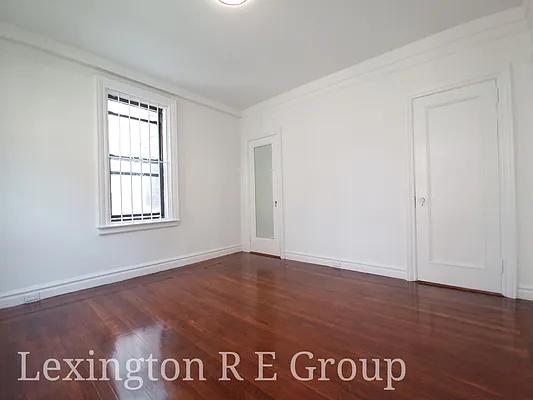 Rented by Lexington Real Estate Group | media 27