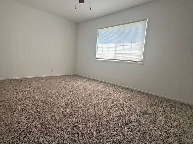 2929 Burnece St — Photo 10