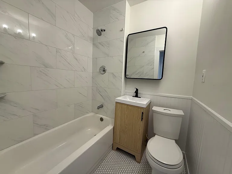 67 Franklin St #3 — Photo 8