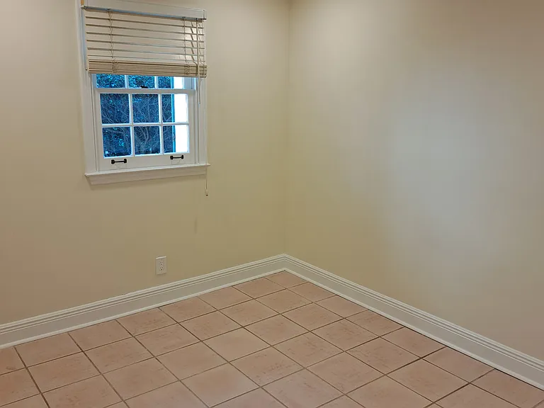 617 Dauphine St #9 — Photo 17