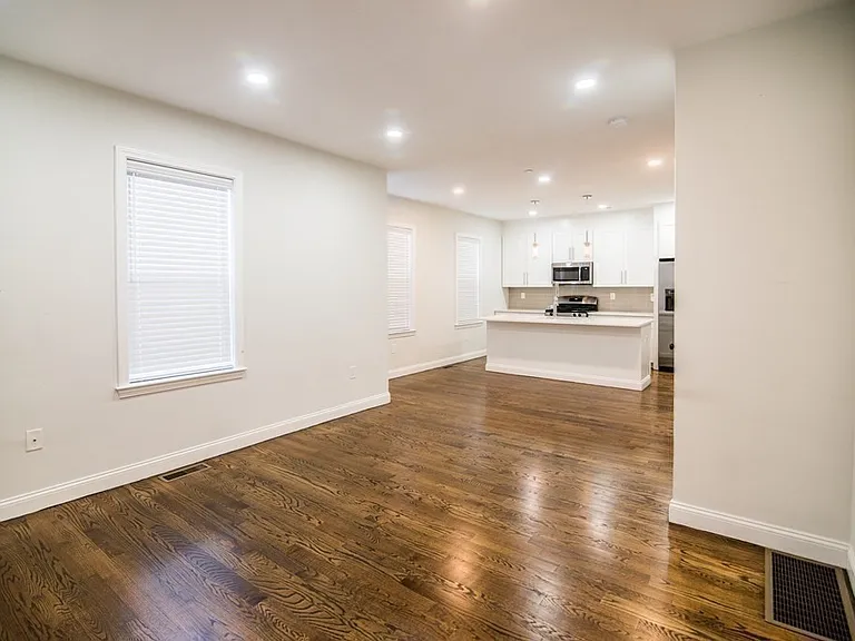 757 Washington St #1 — Photo 10