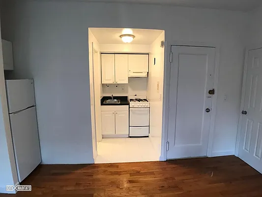 Rented by Citi Habitats | media 13