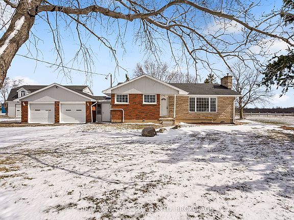 3rd image of 1956 Stevensville Rd