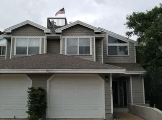 1747 Ocean Grove Dr, Atlantic Beach, FL 32233