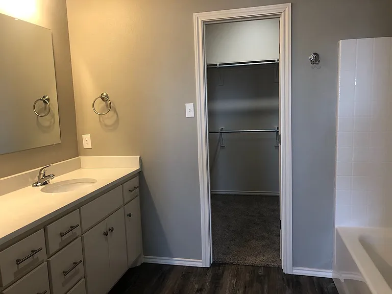 1111 Preston Trl — Photo 12