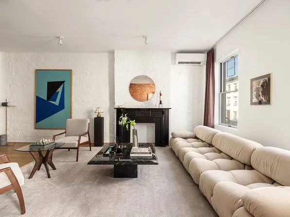 96 S 2nd St, Brooklyn, NY 11249