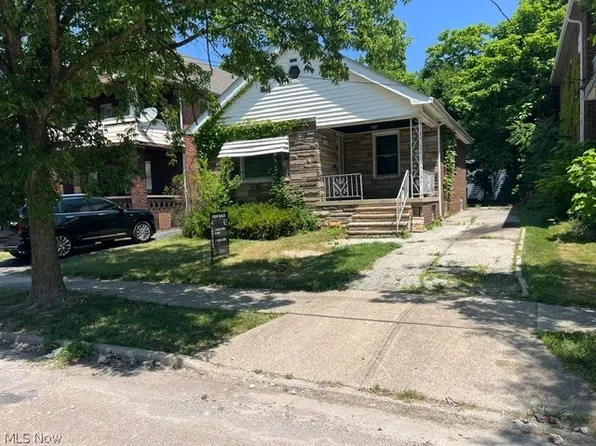 1003 Nathaniel Rd, Cleveland, OH 44110