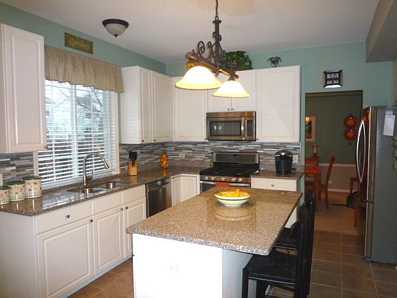 3rd image of 1656 Belle Haven Dr