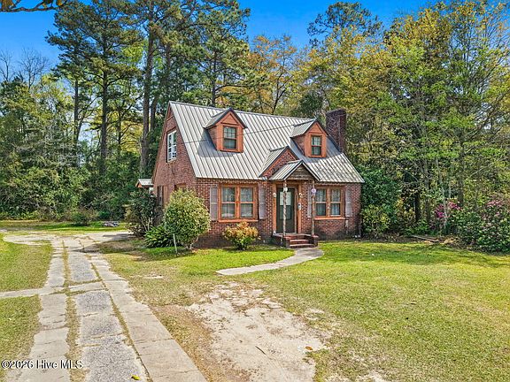 3rd image of 409 Hickman Road